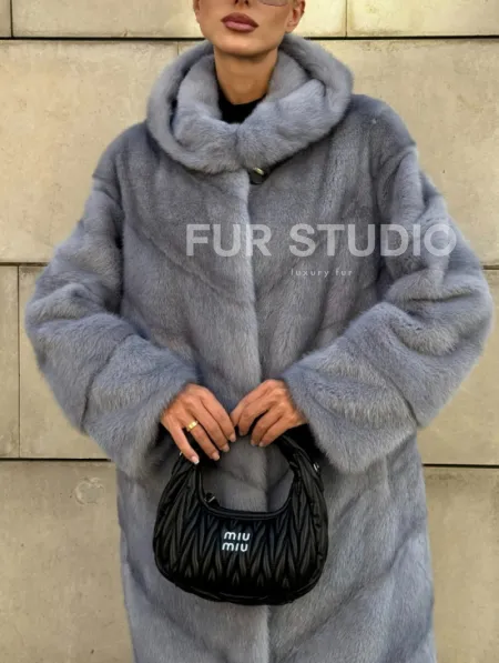 Шуба midi из меха норки с капюшоном, рукава трансформер - фото 3