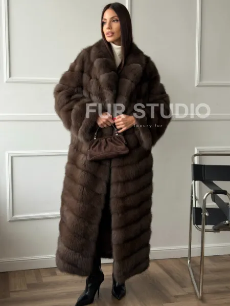 Длинная шуба из меха куницы Exclusive fur - фото 6