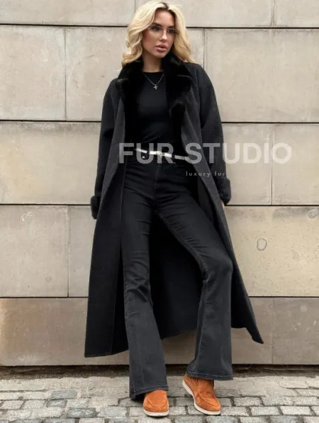 Женское демисезонное шерстяное пальто-халат с отделкой из меха норки - фото 7