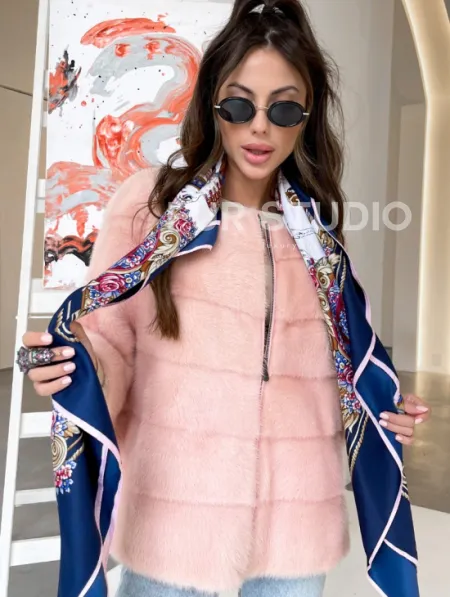 Норковая кофта на молнии в цвете сакура - фото 0