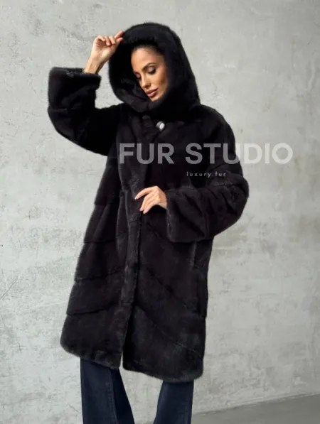 Норковая женская шуба с капюшоном - фото 6