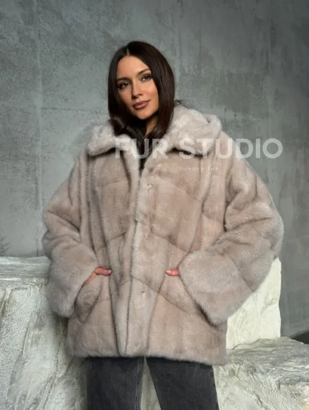 Норковый полушубок с капюшоном в цвете пудра - фото 8