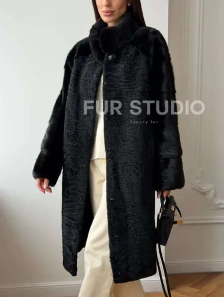 Шуба из каракуля с норкой - стойка воротник - фото 4