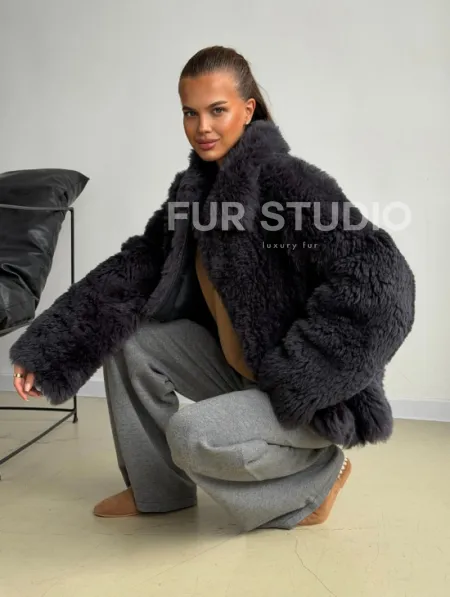 Короткая дубленка из овчины тиградо - фото 9