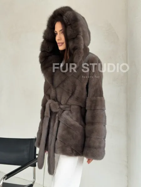 Меховой норковый полушубок с капюшоном куница - фото 6