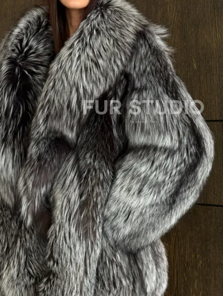 Женская шуба из чернобурки - фото 2