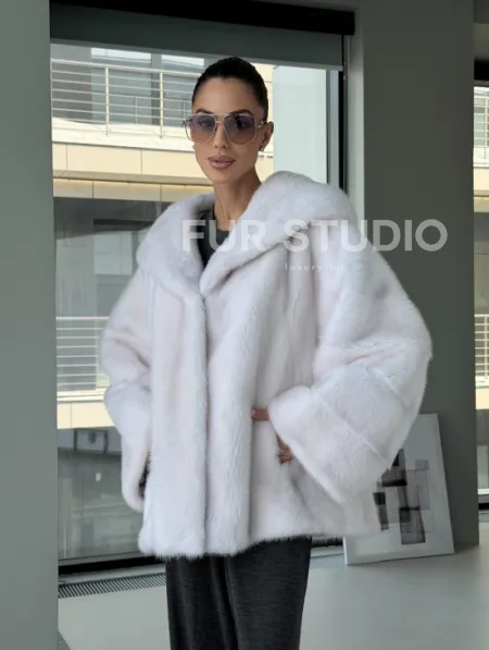 Белый норковый полушубок с капюшоном кобра - фото 15
