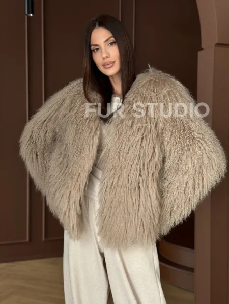 Шуба из натурального меха ламы - фото 12