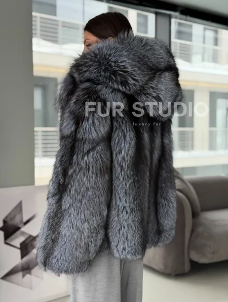 Полушубок из чернобурки с капюшоном - фото 8