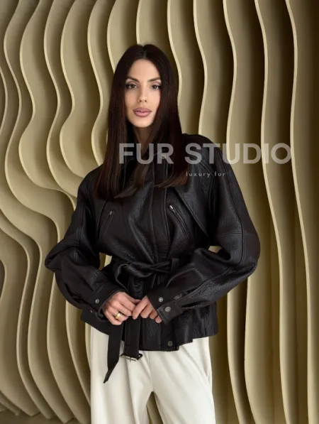 Коричневая кожаная куртка «Тренд - 2026» - фото 14