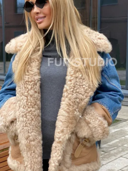 Куртка джинсовая с отделкой из натуральной овчины - фото 3