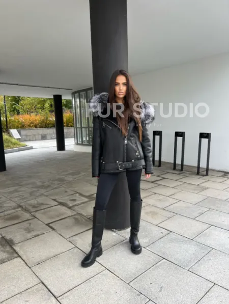 Дубленка - косуха с капюшоном из меха чернобурой лисы - фото 11