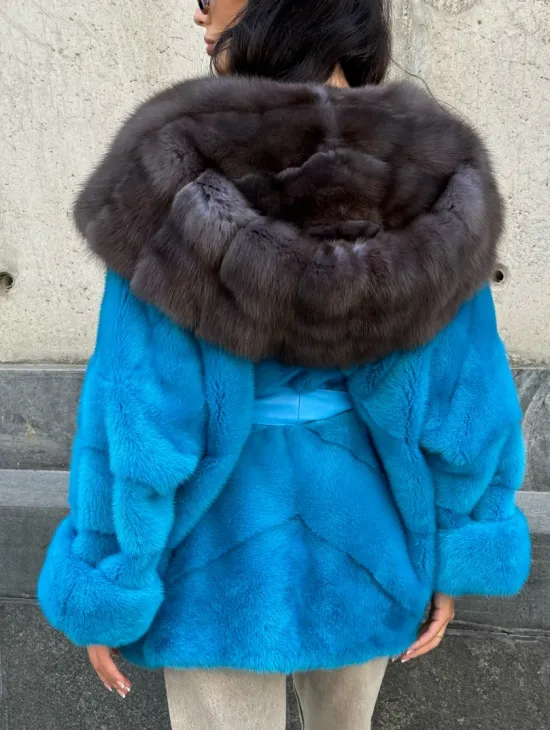 Норковый полушубок с капюшоном из меха куницы - цвет голубой - фото 5