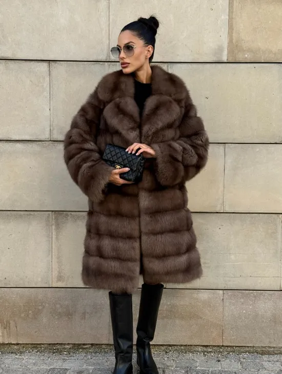 Шуба из куницы в цвете Tartufo  английский воротник - фото 12