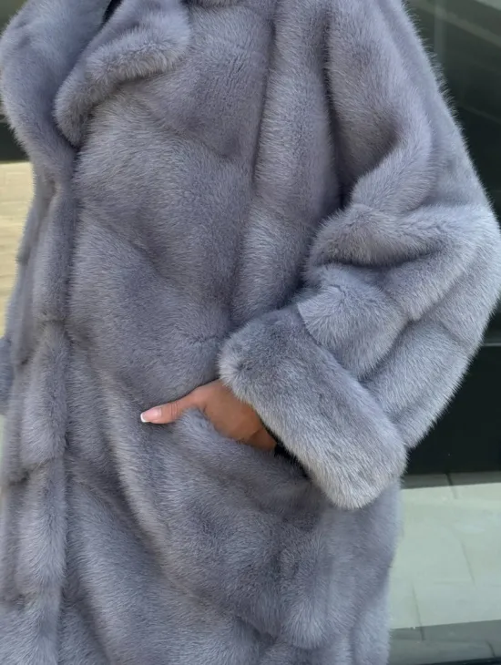 Голубая норковая шуба английский воротник, фасон кокон - фото 1