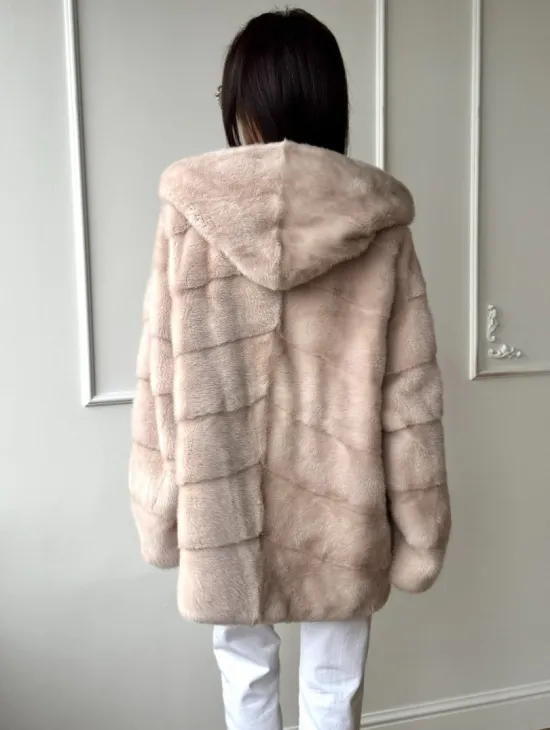 Зимняя норковая шуба цвет пудра с капюшоном - фото 4
