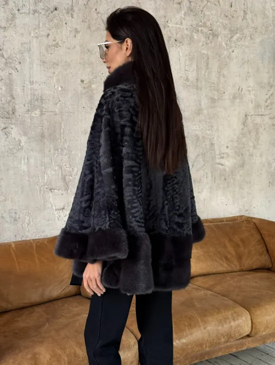 Меховое пончо - шуба из натурального меха каракульчи с отделкой из норки - фото 5