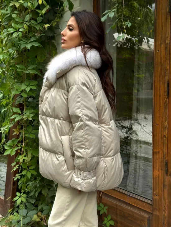 Женский пуховик с мехом песца - фото 6