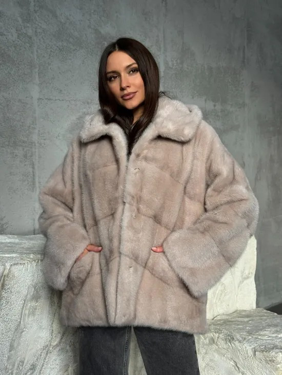 Норковый полушубок с капюшоном в цвете пудра - фото 8