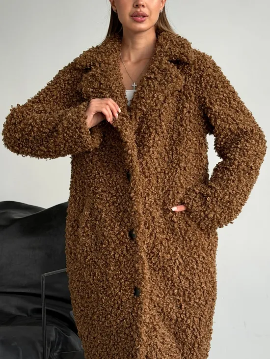 Коричневая двухсторонняя дубленка из экомеха - фото 4
