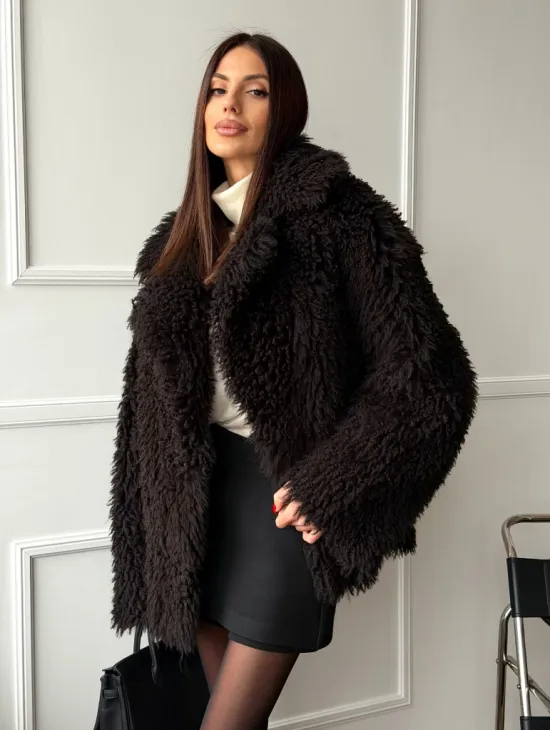 Коричневая дубленка из меха Тиградо - фото 11