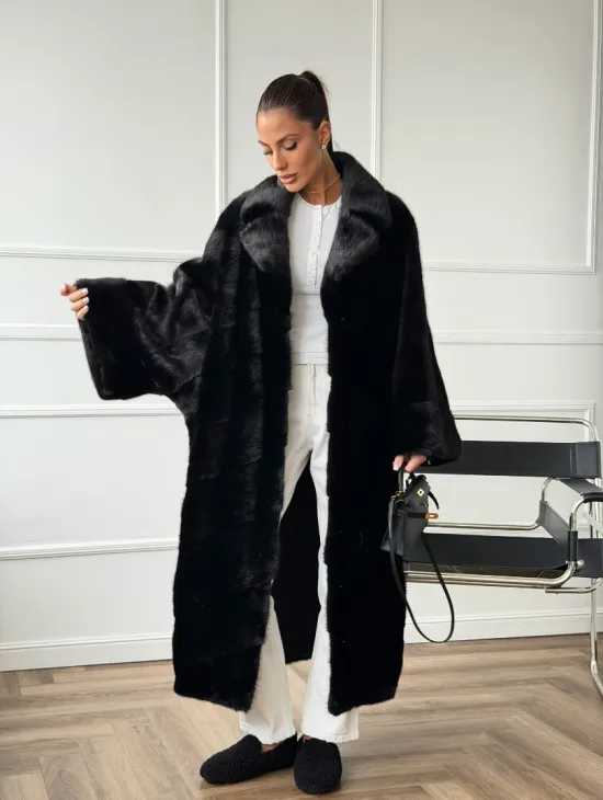 Черное меховое норковое пальто в стиле 