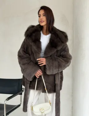 Меховой норковый полушубок с капюшоном куница - фото 10