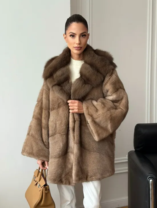 Шуба норковая с капюшоном куница - фото 11