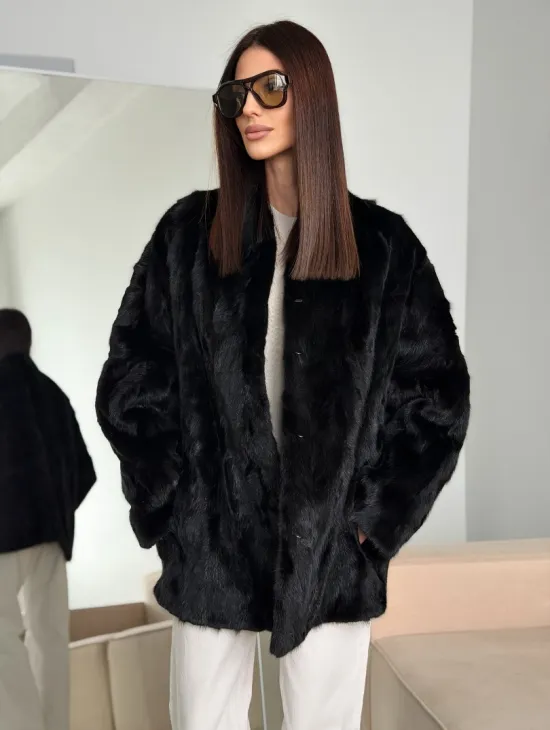 Шуба норковая из кусочков в стиле оверсайз - фото 6