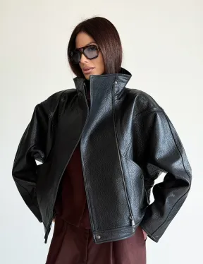 Черная женская кожаная куртка - фото 25