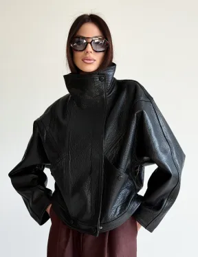 Черная женская кожаная куртка - фото 22