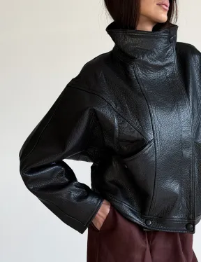 Черная женская кожаная куртка - фото 5