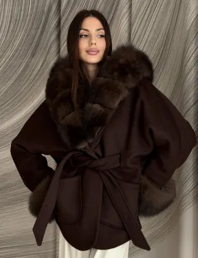 Пальто с мехом песца под соболь - фото 10