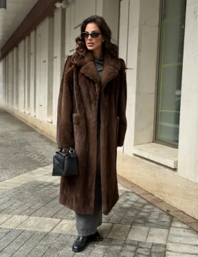 Шуба из меха норки в натуральном цвете под соболь - фото 9