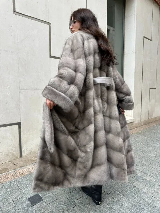 Шуба из норки  серого цвета - сапфир с английским воротником - фото 8