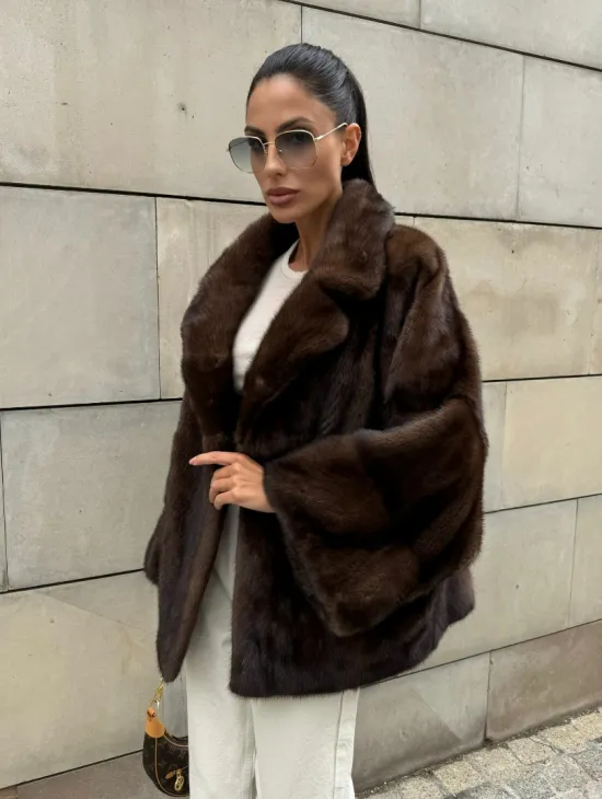 Короткая норковая шуба английский воротник роспуск - фото 6